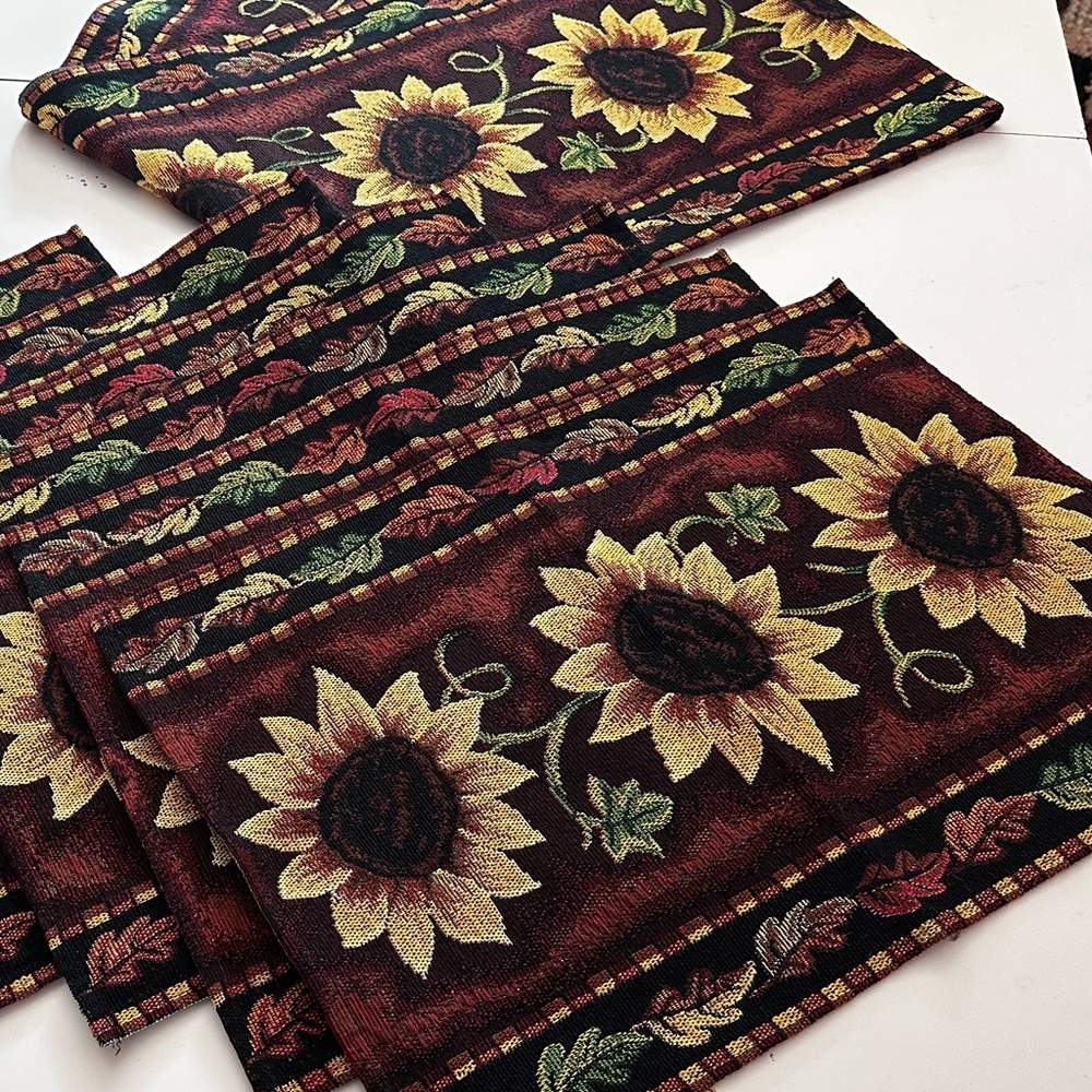 1990's 7-Piece Sunflower Fields Woven Floral Table Runner and Placemat Set